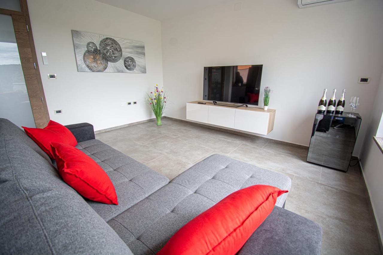 Kobdilj Holiday House Oljka מראה חיצוני תמונה