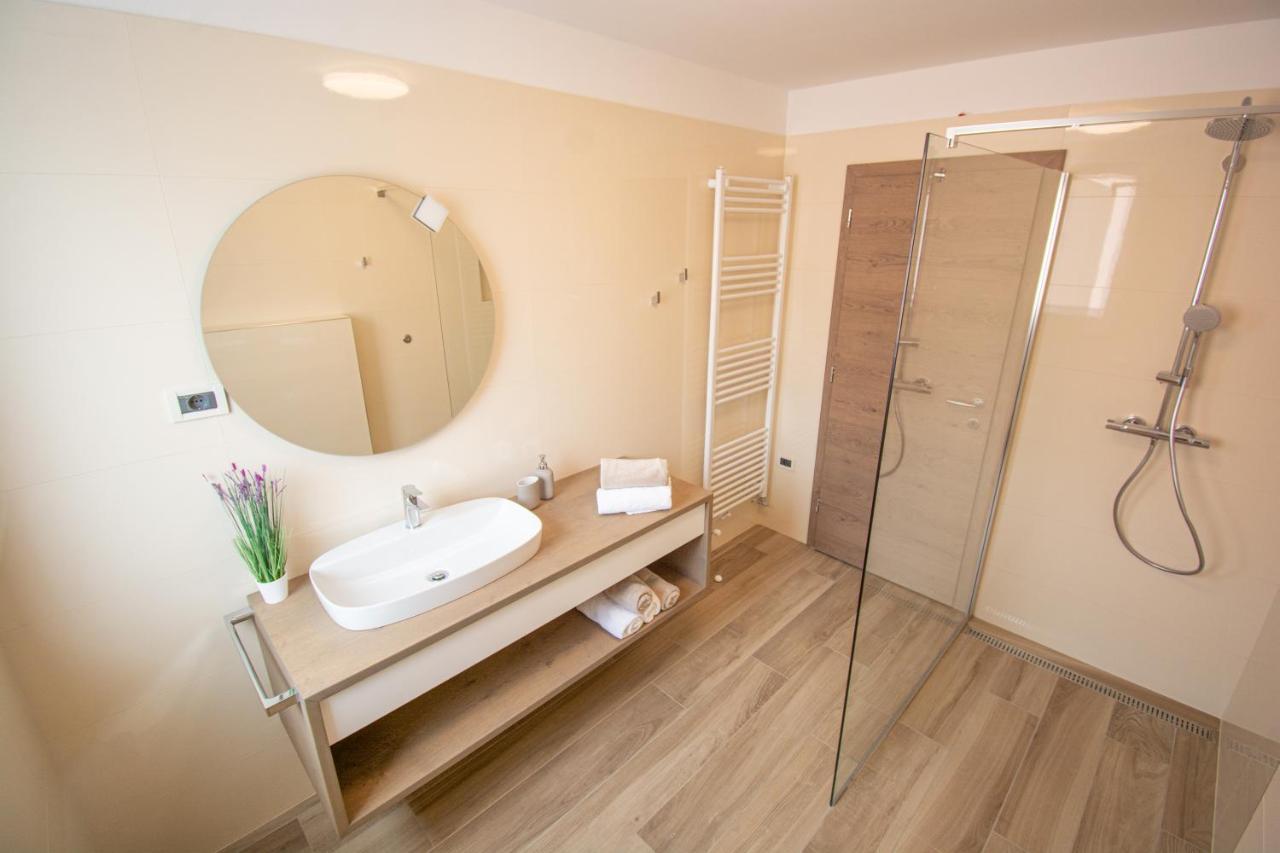 Kobdilj Holiday House Oljka מראה חיצוני תמונה
